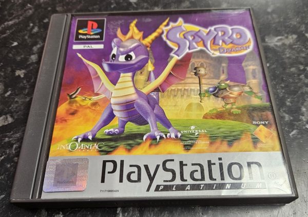 Spyro the Dragon käytetty (PS1) Platinum CIB