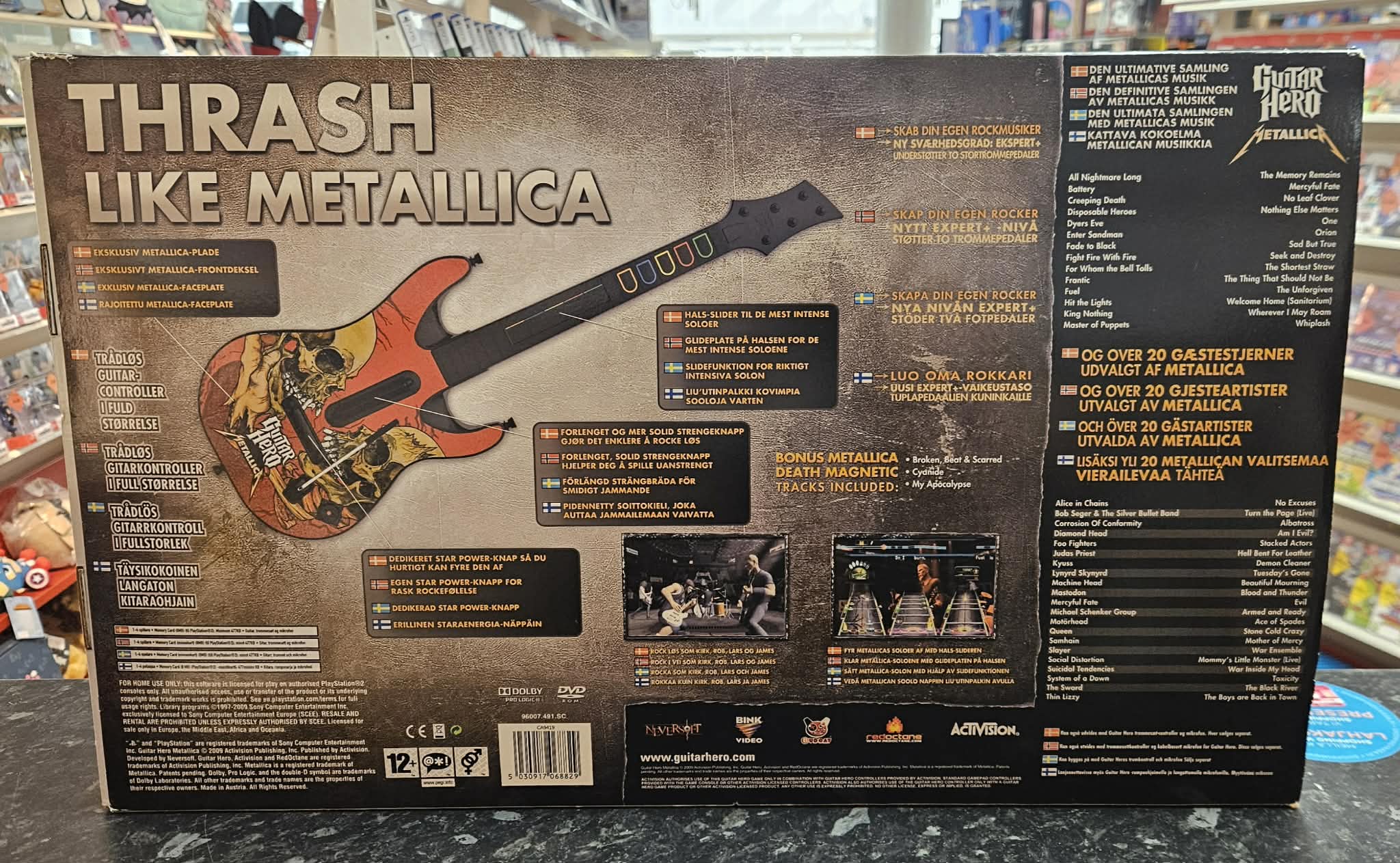Guitar Hero: Metallica Bundle käytetty (PS2) CIB - Image 2