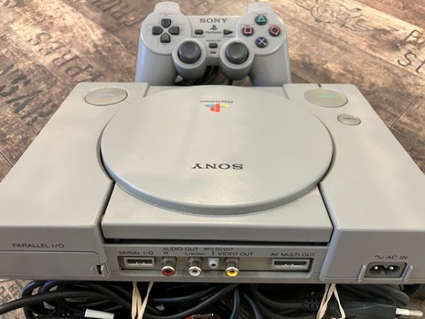 PlayStation -Konsoli SCPH-1002 Malli käytetty Boxed - Image 2