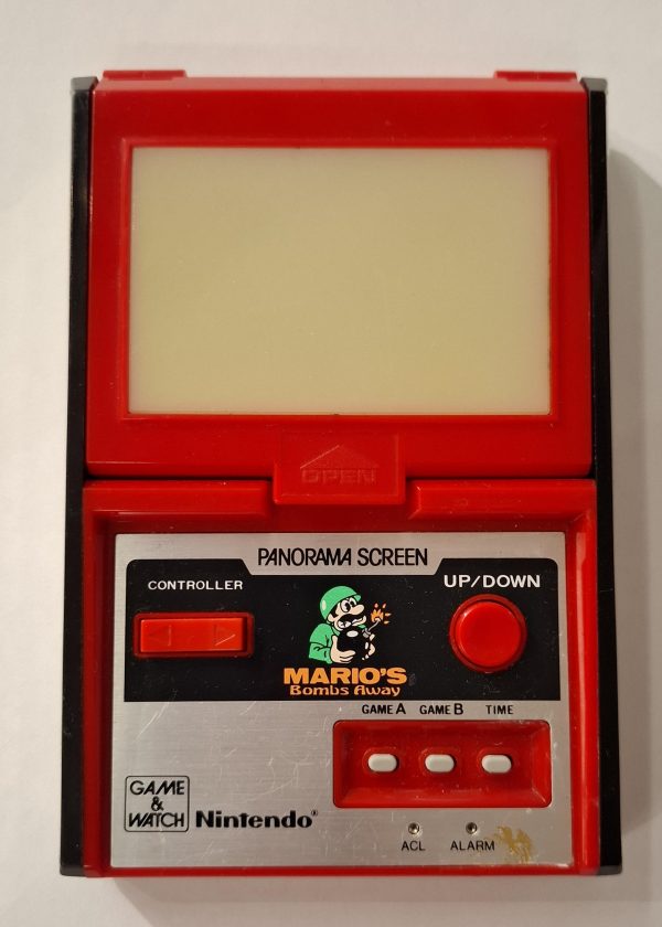 Mario's Bombs Away Game & Watch Panorama Screen käytetty Loose
