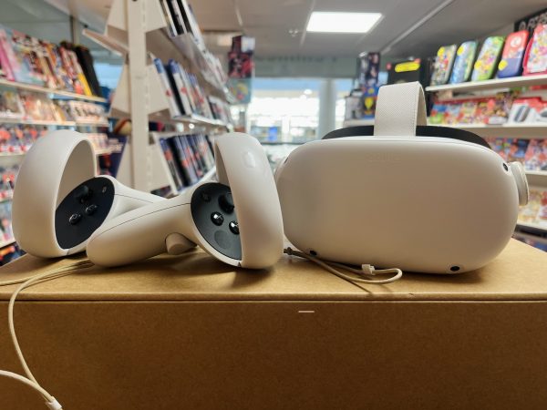Meta Quest 2 256GB VR-lasit käytetty (takuu 6kk)