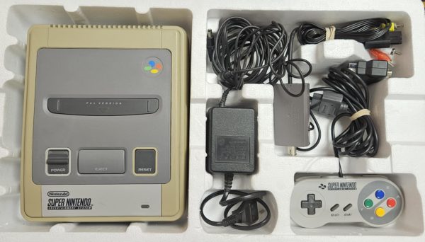 Super Nintendo Konsoli + Super Mario World Bundle käytetty (SNES) SCN CIB - Image 3