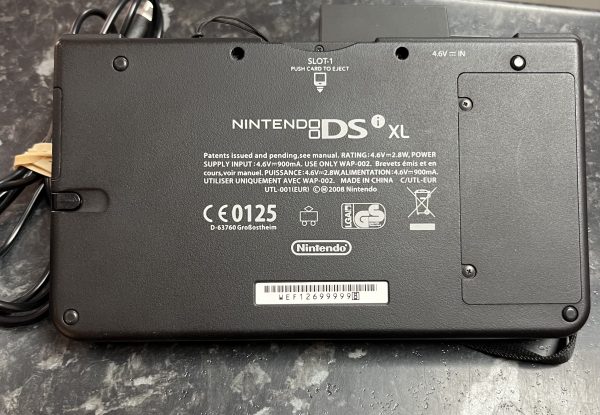 Nintendo DSi XL Super Mario Bros. 25th Anniversary Edition käytetty (DS) Loose - Image 4