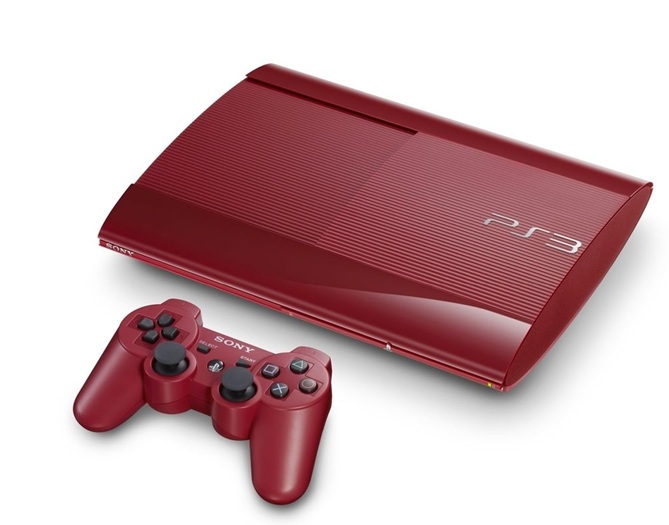 PlayStation 3 Super Slim Garnet Red 500Gb käytetty (takuu 6kk)