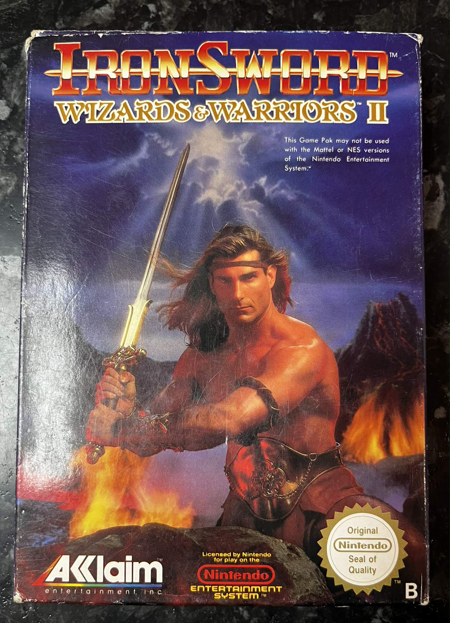 Iron Sword: Wizards & Warriors II käytetty (NES) SCN CIB
