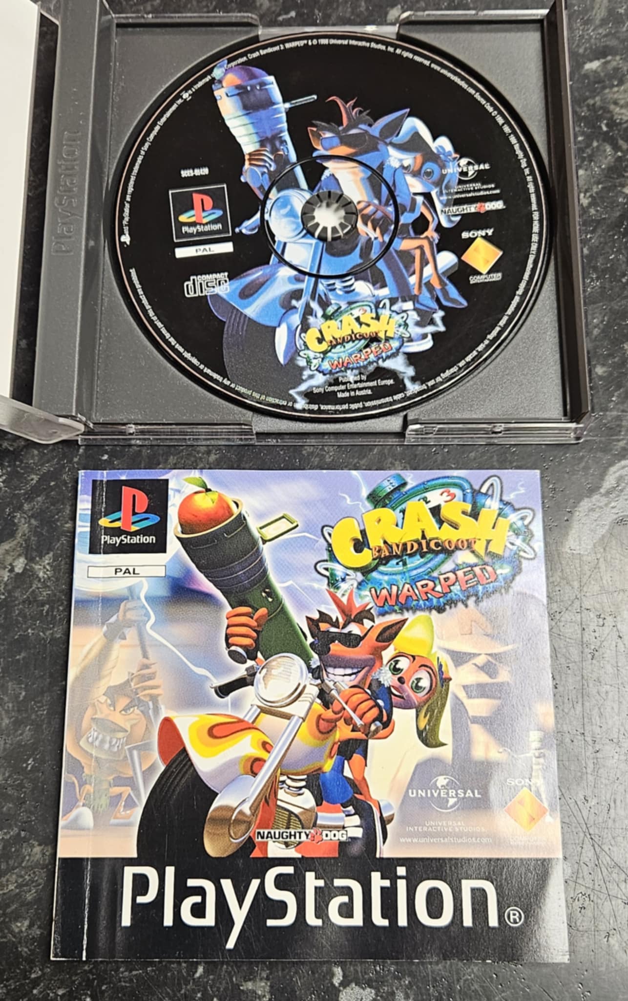 Crash Bandicoot 3: Warped käytetty (PS1) Black Label CIB - Image 3