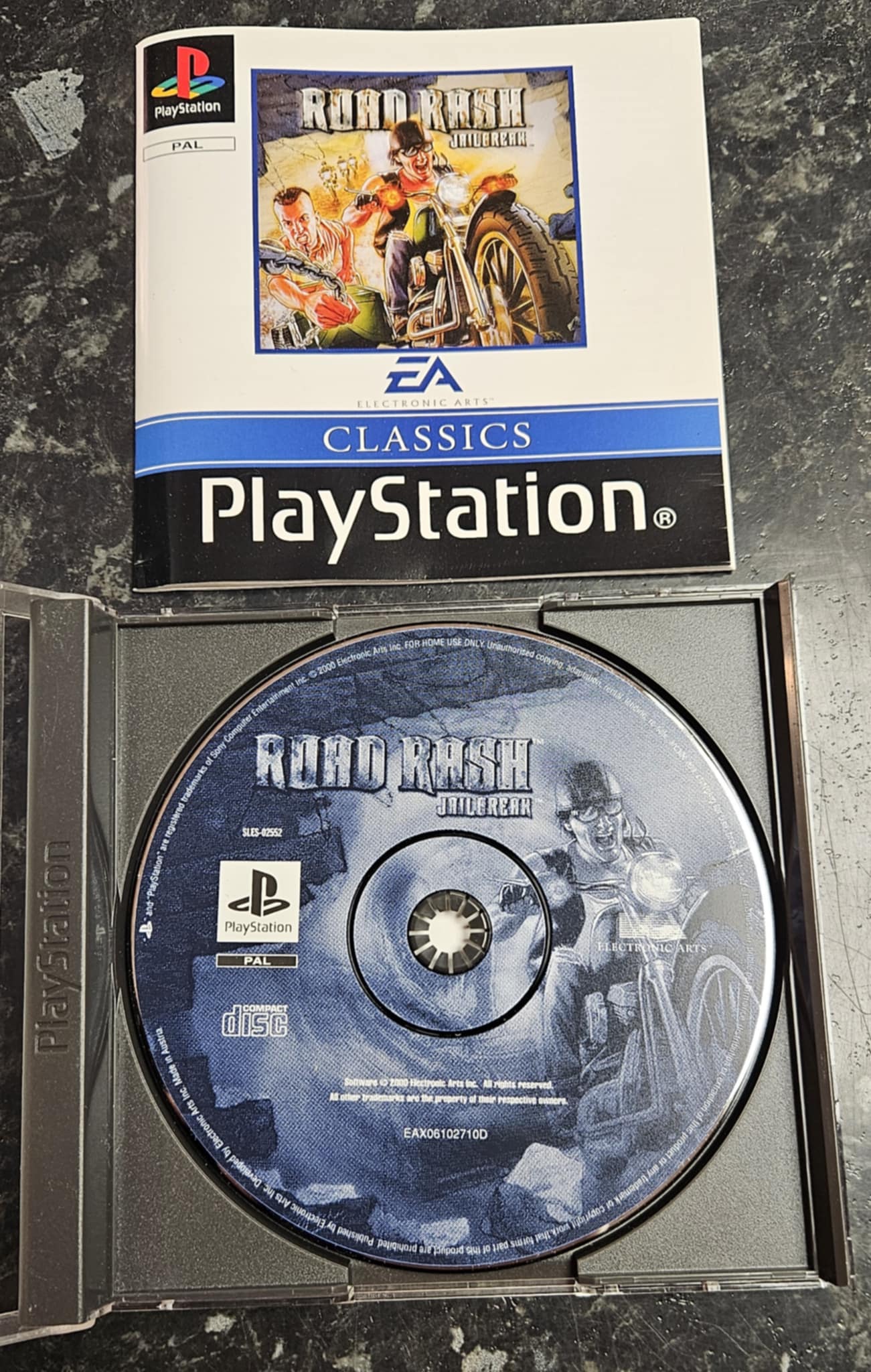 Road Rash: Jailbreak käytetty (PS1) Classics CIB - Image 3