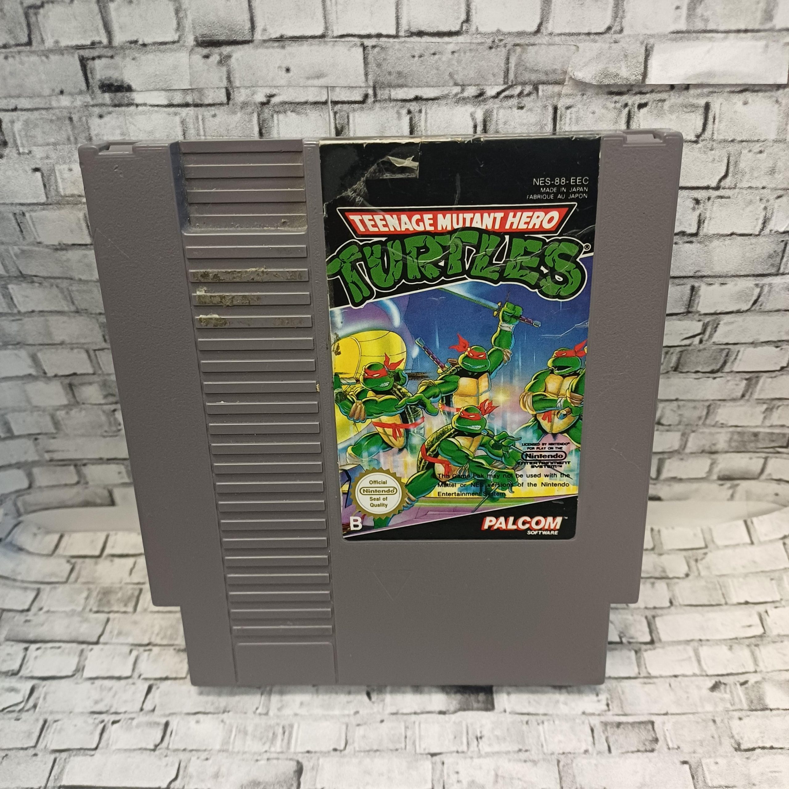Teenage Mutant Hero Turtles käytetty (NES) EEC Loose