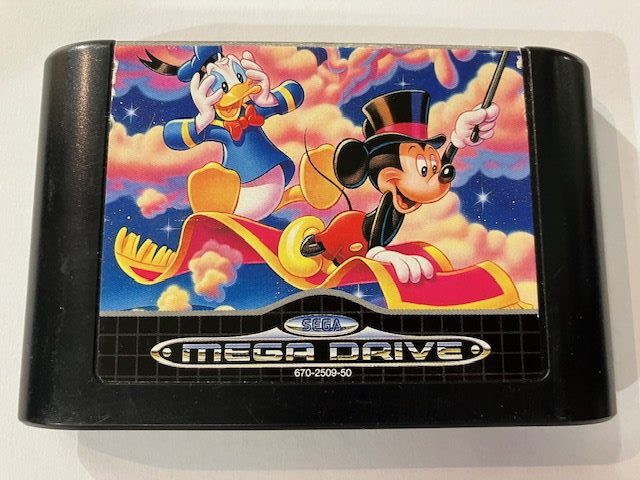 World of Illusion Starring Mickey Mouse käytetty (Mega Drive) Loose