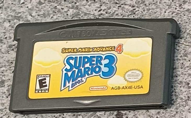 Super Mario Advance 4 - Super Mario Bros. 3 käytetty (GBA) USA Loose