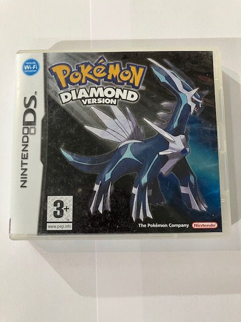 Pokémon Diamond Version käytetty (DS) CIB