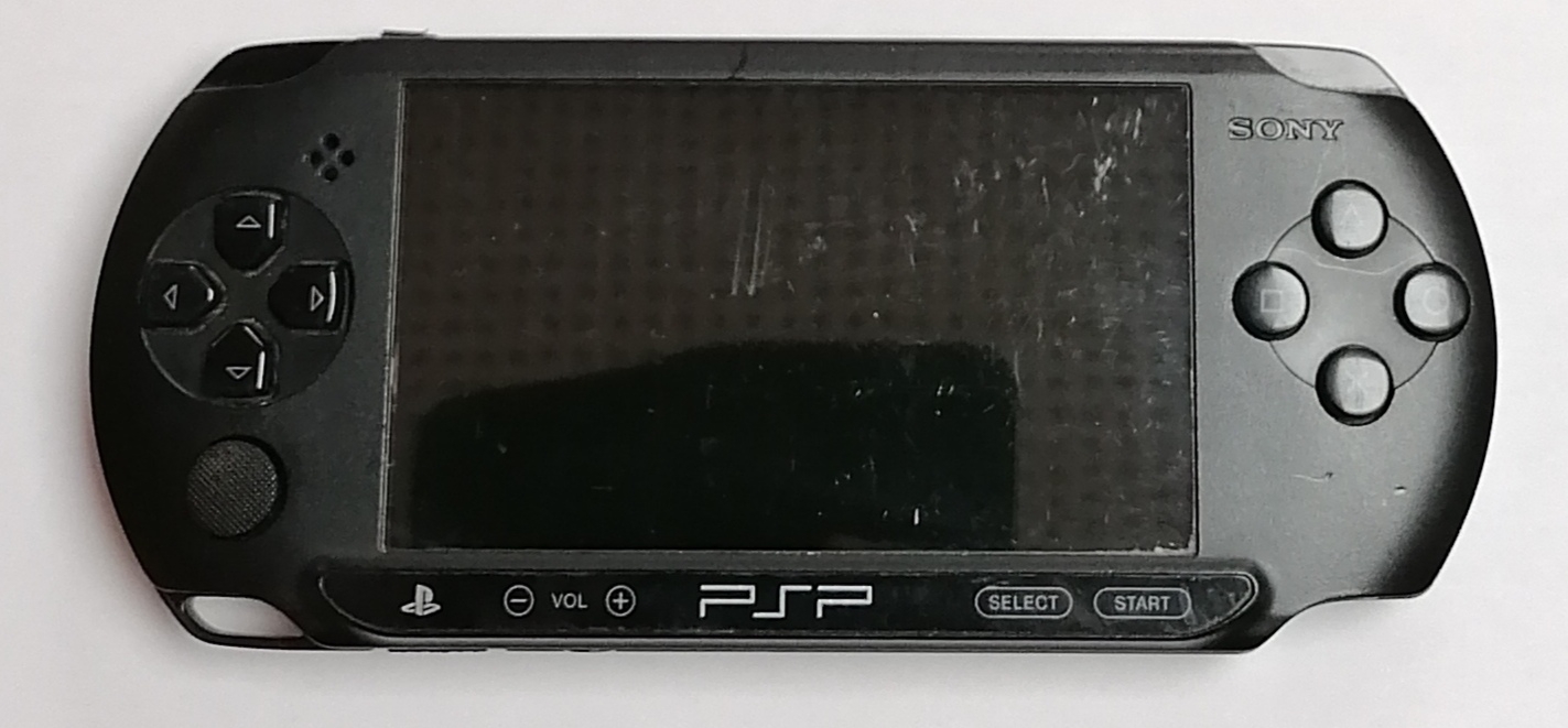 PSP Street (E1004) Musta käytetty Viallinen Ilman Laturia Pelimies